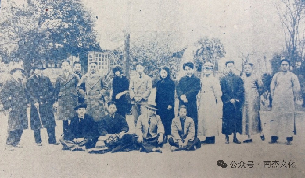 田汉：南国与官府